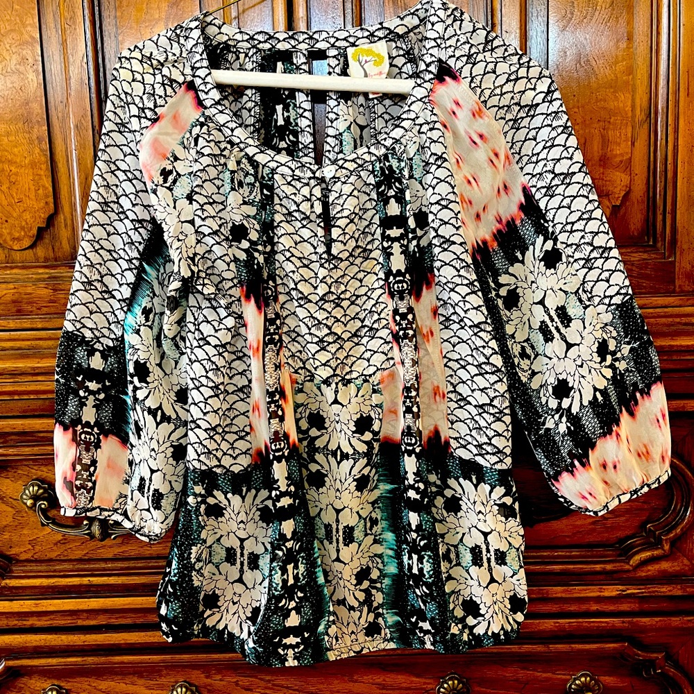 Woman's Top